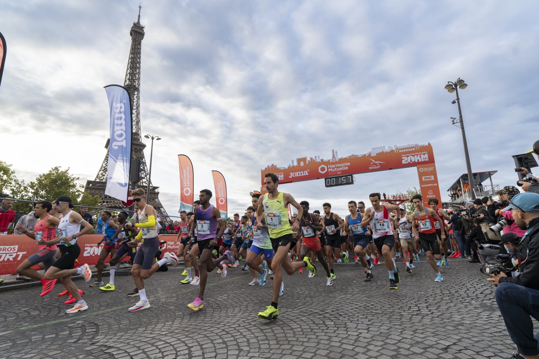 running,20km,course,courir,course paris,course parisienne,semi marathon,semi marathon paris,tour eiffel,Vredestein 20km de Paris,20km de Paris,20 kilomètres de Paris,course france running,semi paris
